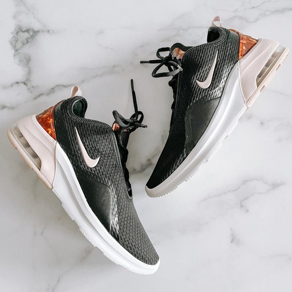 nike women's air max motion 2 tortoise shoes